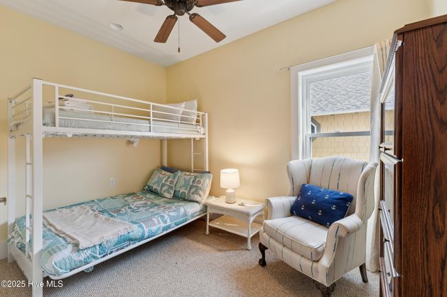 1st floor - guest room | Image 29