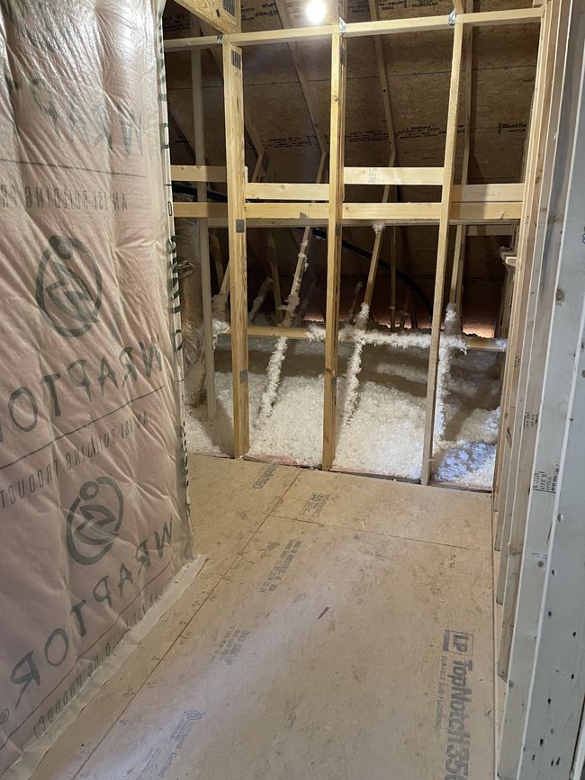 floored attic space | Image 14