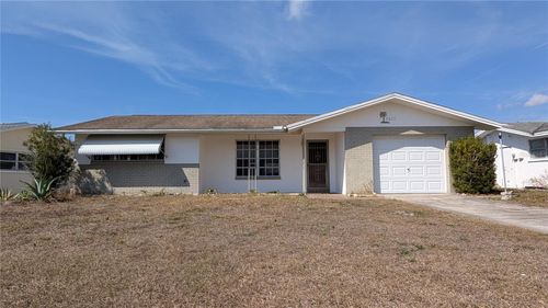 7523 Briarwood Dr, PORT RICHEY, FL, 34668-3206 | Card Image