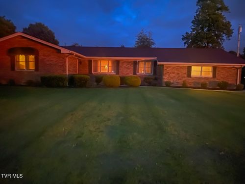 424 Jonesboro Rd, Piney Flats, TN, 37686-4208 | Card Image