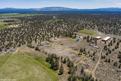 26291 Willard Rd, Bend, OR, 97701-9324 | Card Image