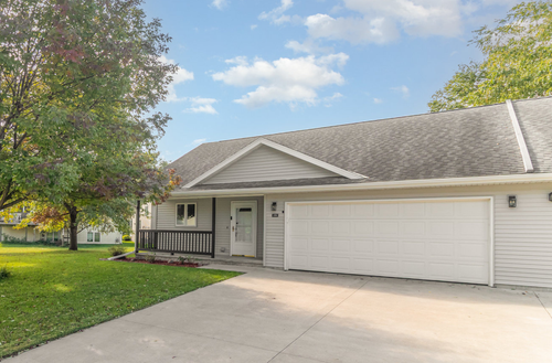 151 Barony Rd, Le Sueur, MN, 56058-1625 | Card Image