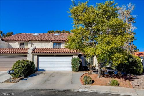 2408 El Cortez Ave, Las Vegas, NV, 89102-6101 | Card Image