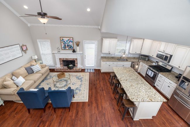 8007 Ragusa Cir, House other with 3 bedrooms, 2 bathrooms and 4 parking in Spring Hill TN | Image 9