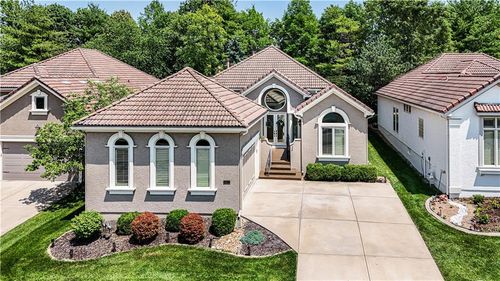 4517 Ne Fairway Homes Dr, Lee's Summit, MO, 64064-1691 | Card Image