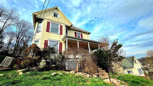 104 W Spring St, Marietta, OH, 45750-2323 | Card Image