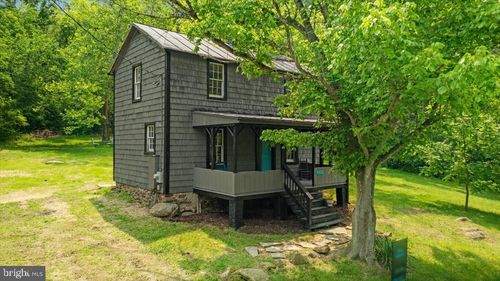 2245 Buck Mountain Rd, Bentonville, VA, 22610-1817 | Card Image