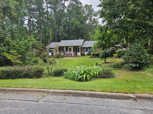 904 School Dr, Williamston, NC, 27892-1746 | Card Image