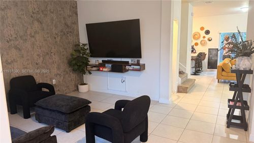 12383 Nw 23rd Ct, Miami, FL, 33167-1570 | Card Image