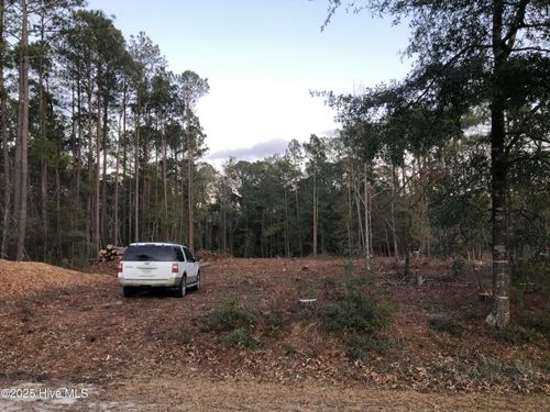 299 Phillips Dr, Minnesott Beach, NC, 28510-9673 | Card Image