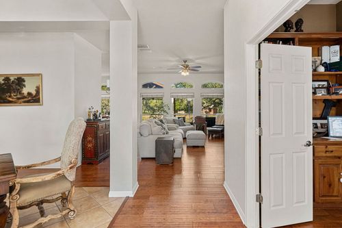 330 Humphrey Dr, Buda, TX, 78610-3138 | Card Image