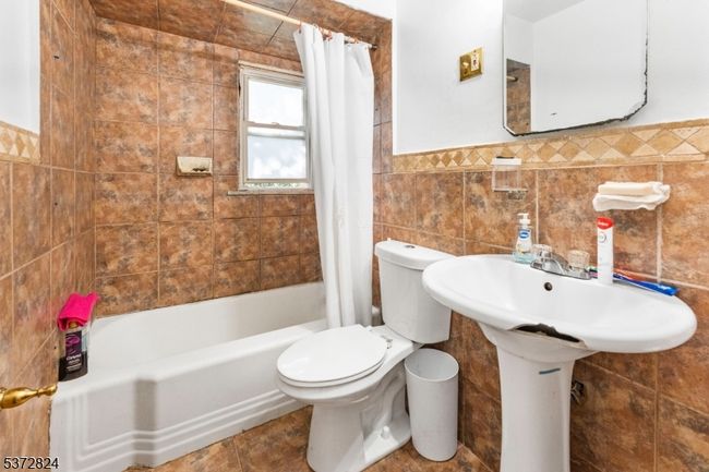 1243 E Front St, House other with 4 bedrooms, 3 bathrooms and null parking in Plainfield NJ | Image 8