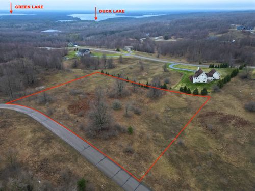 7634 Saddle Ridge Dr, Grawn, MI, 49637-9599 | Card Image