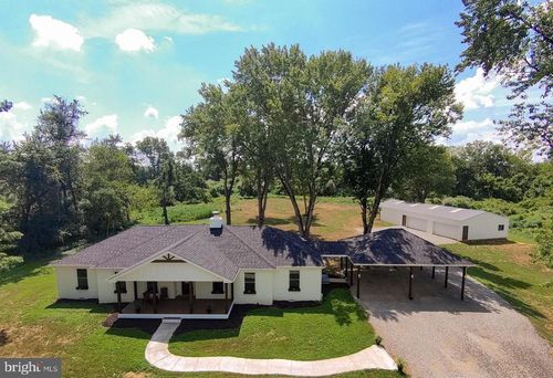 2195 Engle Molers Rd, HARPERS FERRY, WV, 25425-3524 | Card Image