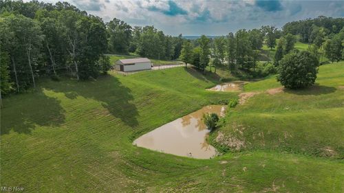 9000 Millertown Rd Se, Glouster, OH, 45732-9602 | Card Image