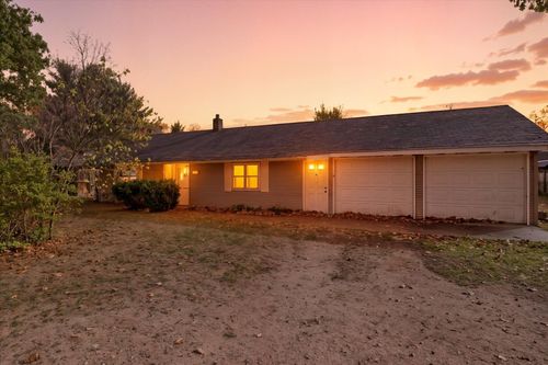 33649 Washington St, Niles, MI, 49120-7746 | Card Image