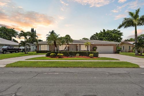 6100 Sw 8th Ct, Plantation, FL, 33317-3975 | Card Image