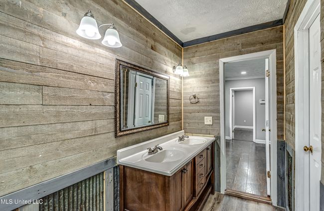 207 W Dewey Camp Dr-49 | Image 17