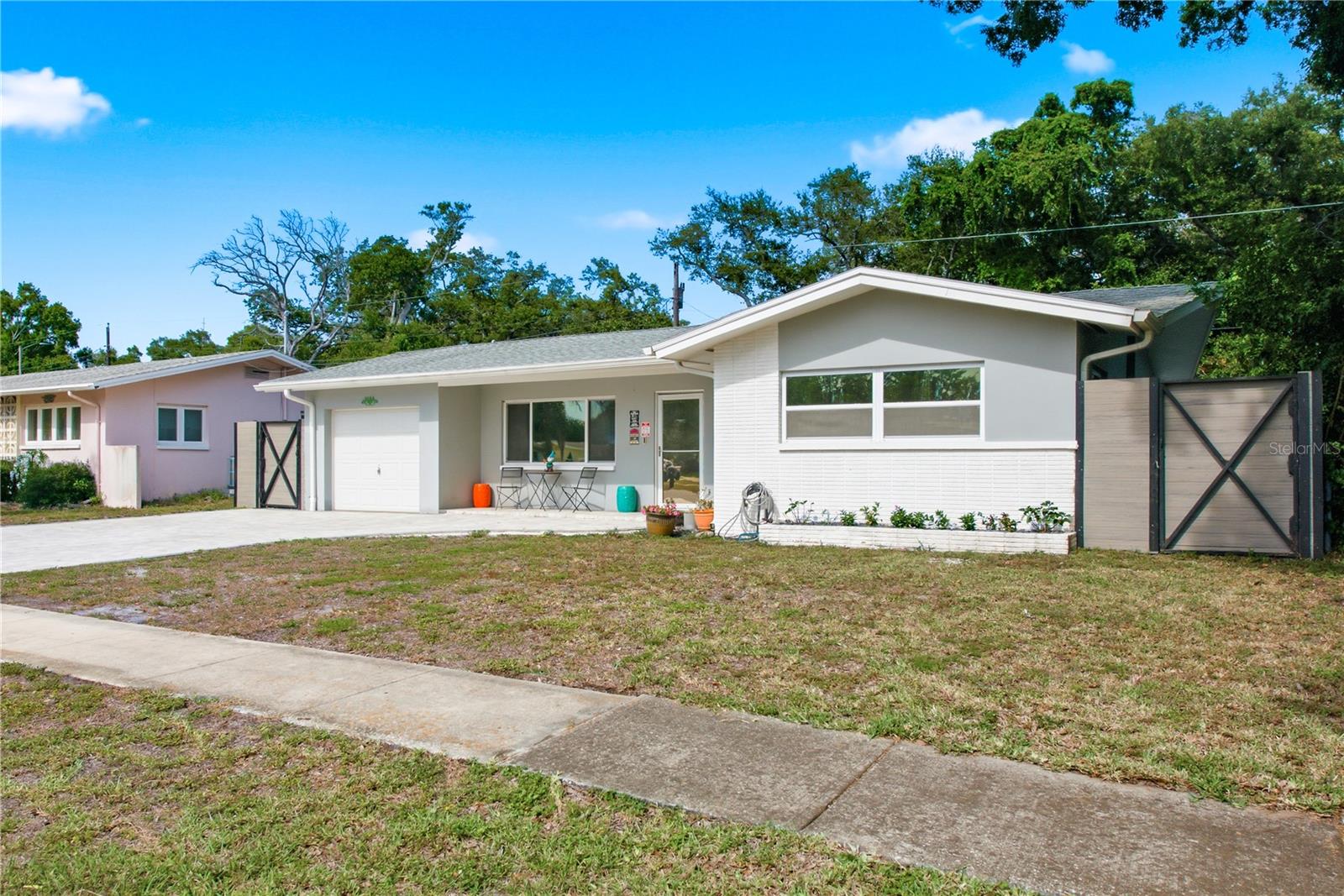 Residential in LARGO 2