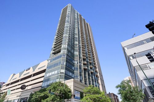3004-111 W Maple St, Chicago, IL, 60610-5410 | Card Image