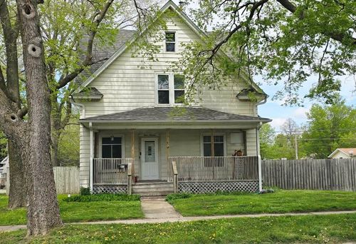 411 4th Ave Avenue, Charles City, IA, 50616 | Card Image