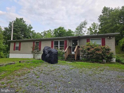 76 Powerline Rd, BOYERTOWN, PA, 19512-8007 | Card Image