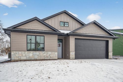 371 Liberty Dr, Hanover, MN, 55341-1301 | Card Image