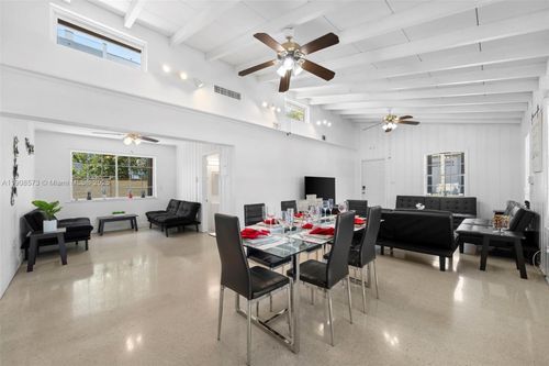 19 Ne 3rd St, Dania Beach, FL, 33004-2809 | Card Image