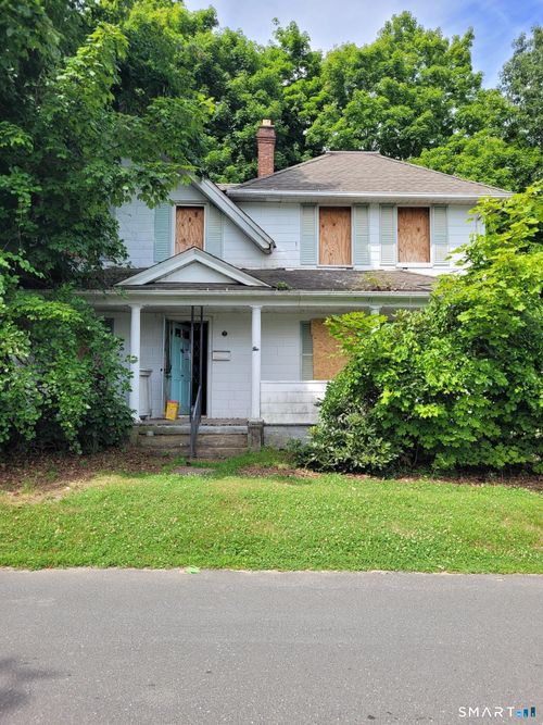 2 Blake St, Waterbury, CT, 06708-3414 | Card Image
