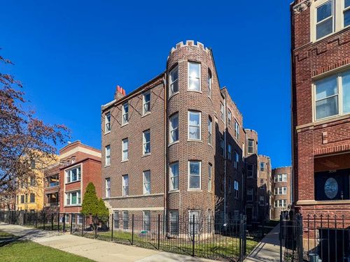 apt-1e-2019 N Humboldt Blvd, Chicago, IL, 60647-3849 | Card Image