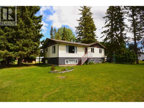 3592 Fourth Ave, Smithers, BC, V0J2N3 | Card Image
