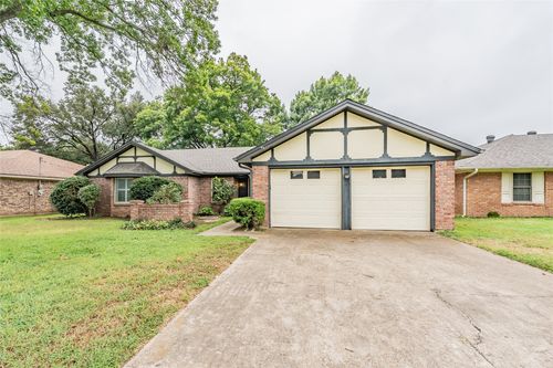 1010 Purdue Dr, Arlington, TX, 76012-5343 | Card Image