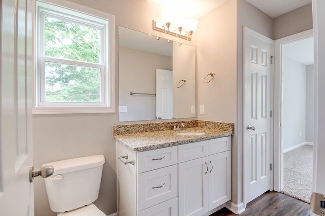 923 Woody Hills Dr, Home with 3 bedrooms, 2 bathrooms and 2 parking in Clarksville TN | Image 9