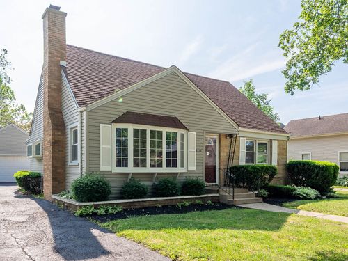 9710 Illinois St, Hebron, IL, 60034-8896 | Card Image