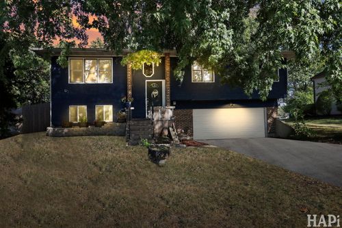 338 Stafford Way, Bolingbrook, IL, 60440-2128 | Card Image