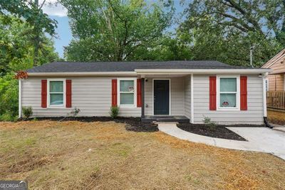 696 Center Hill Avenue, House other with 3 bedrooms, 2 bathrooms and 2 parking in Atlanta GA | Image 1