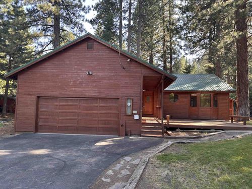 11294 Bishop Pine Road, Truckee, CA, 96161 | Card Image