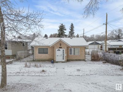 3804 109 Ave Nw, House other with 4 bedrooms, 2 bathrooms and null parking in Edmonton AB | Image 2