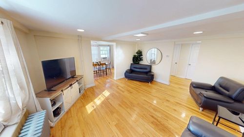 266 Webster St, Worcester, MA, 01603-2225 | Card Image