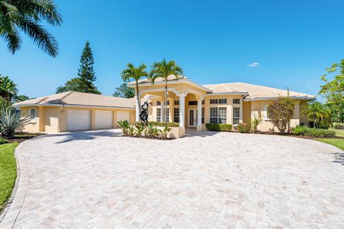 8668 Marlamoor Ln, Palm Beach Gardens, FL, 33412-1603 | Card Image
