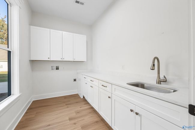 B - 2737 B Jeff Rd, House other with 4 bedrooms, 4 bathrooms and null parking in Harvest AL | Image 27