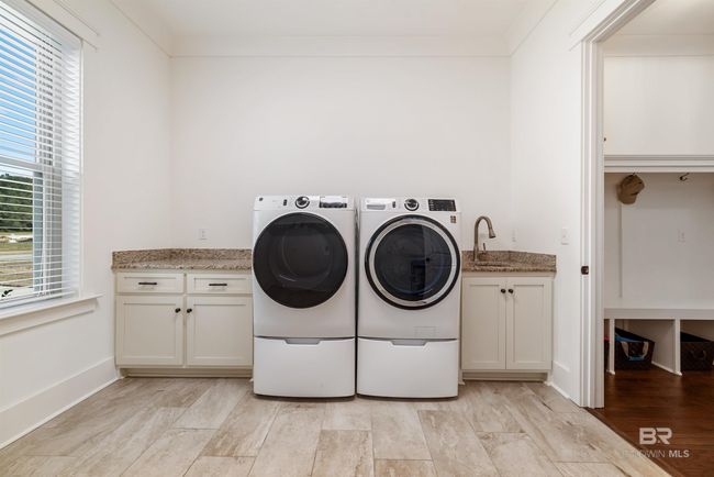 Laundry | Image 34