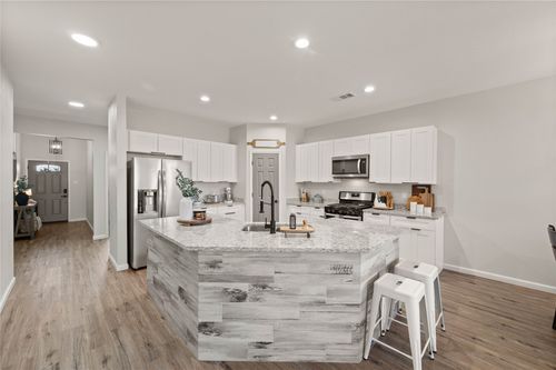 213 Bower Ridge Dr, Fort Worth, TX, 76108-2043 | Card Image
