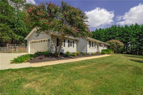 2525 Tobaccoville Rd, Rural Hall, NC, 27045-9461 | Card Image