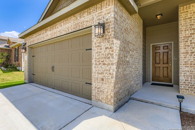 2832 Klein Way, House other with 3 bedrooms, 2 bathrooms and null parking in New Braunfels TX | Image 4