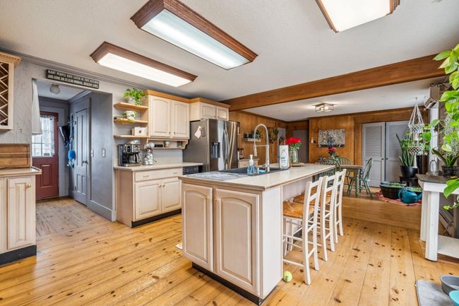 837 Lake St, House other with 6 bedrooms, 4 bathrooms and null parking in Bristol NH | Image 18