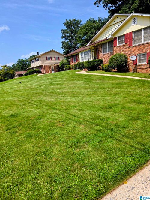 621 Shadywood Dr, Birmingham, AL, 35206-1828 | Card Image