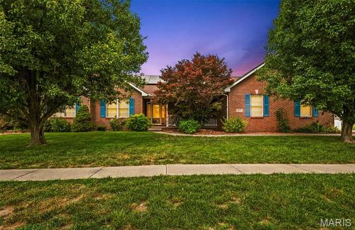 829 Brooke Lane, New Athens, IL, 62264 | Card Image