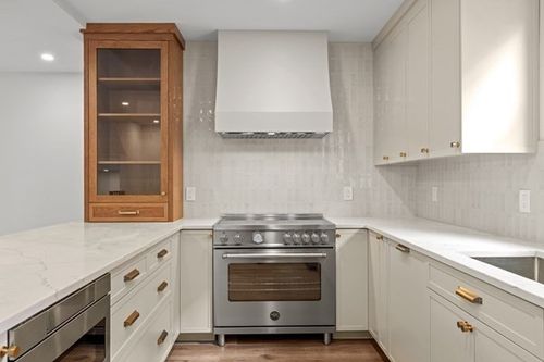 29-29 Dartmouth St, Arlington, MA, 02474-3412 | Card Image