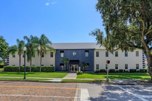 100-11 N Summerlin Ave, ORLANDO, FL, 32801-2971 | Card Image